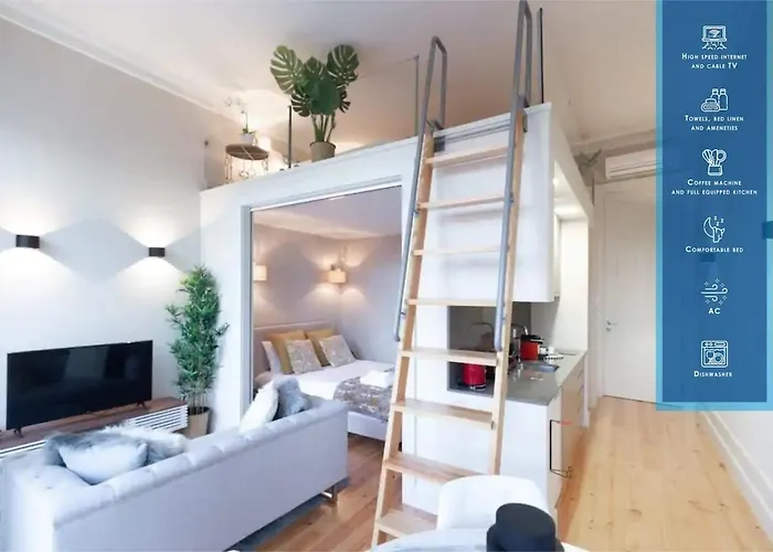 Luxury House Downtown